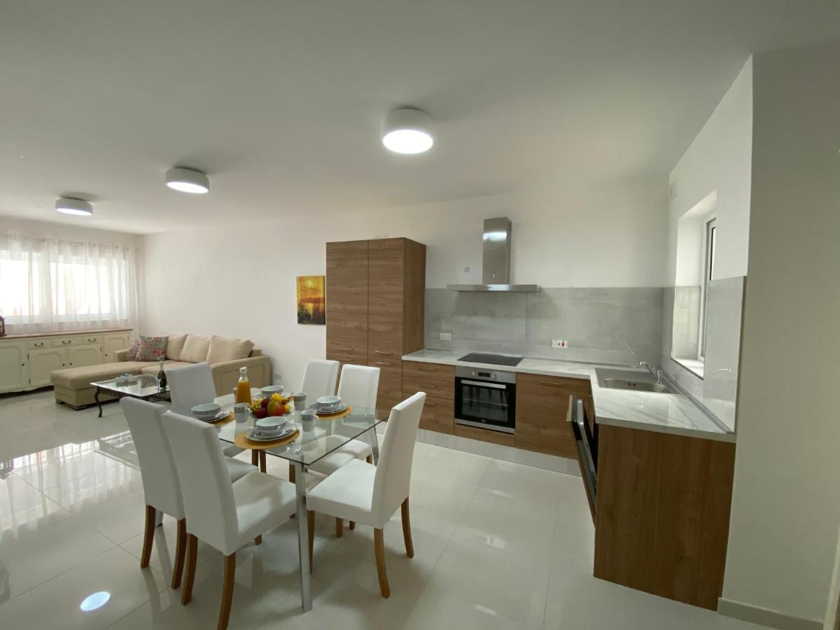 Sunshine Apartments Mellieha - Modern Three Bedroom Ground Floor Apartment With Yard מראה חיצוני תמונה